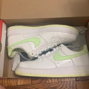 White. & lime green AF1 Nike sz9 sz7.5